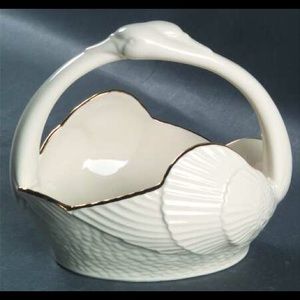 Lenox,  Swan Legacy LTD Edition, Trim 24KT Gold